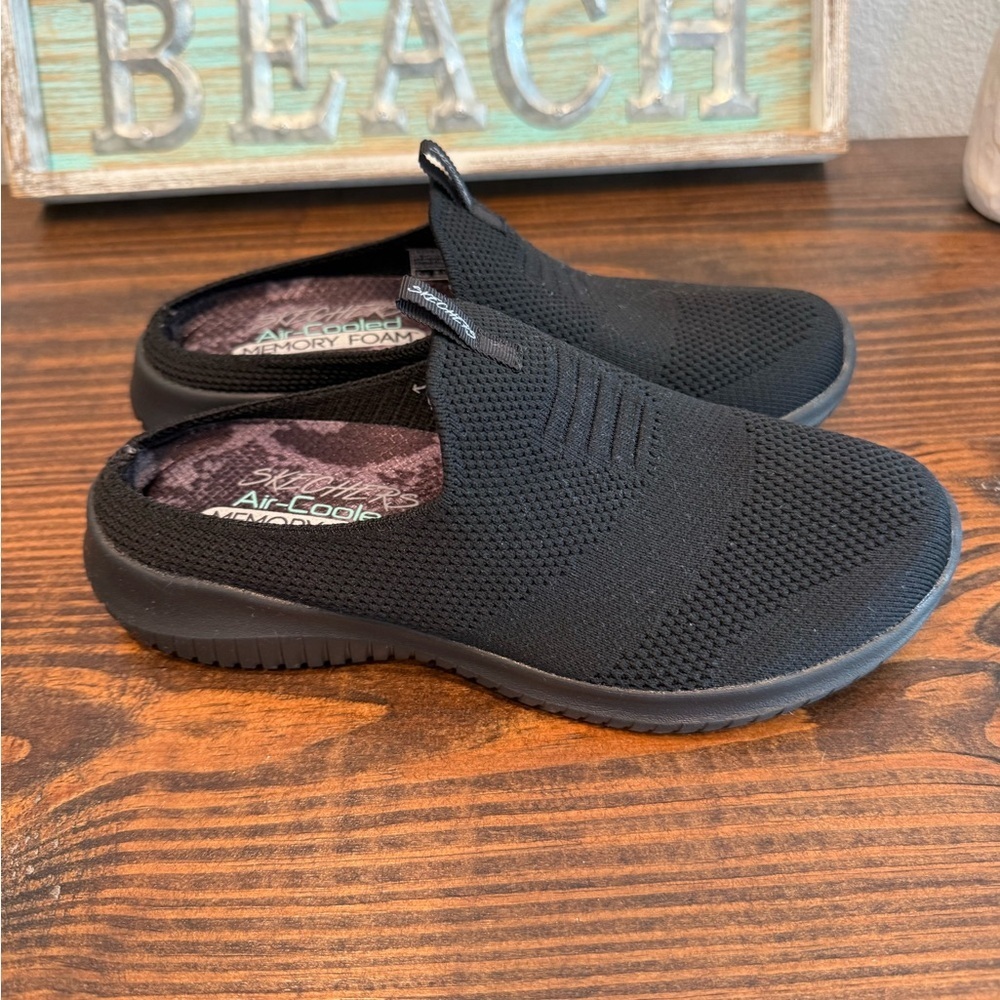 Skechers Air Cooled Memory Foam Black Knit Mule Clogs Slip On 6.5 Comfort